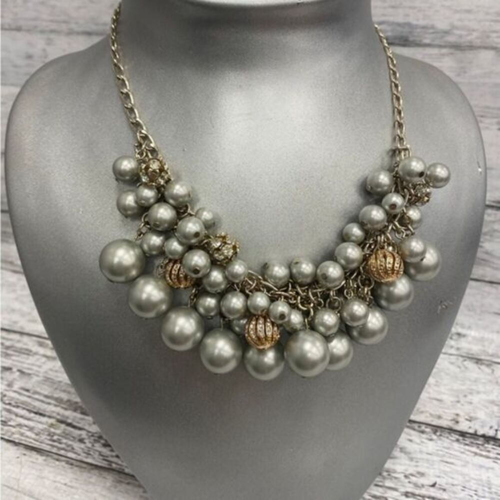 Ann Taylor Loft statement cluster necklace